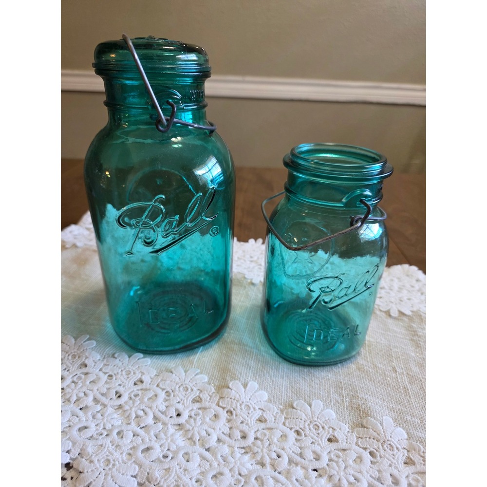 Vintage Ball Ideal Aqua Blue Glass Jars Set of 2 Eagle Crest Wire Bail 1/4 Pint
